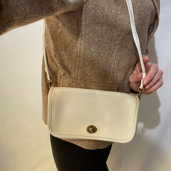 Vintage Coach 🔥🔥SOLD🔥🔥 - Picture 8 of 8